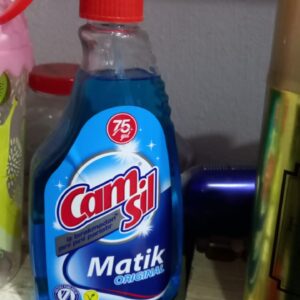 Mirror cleaner spray